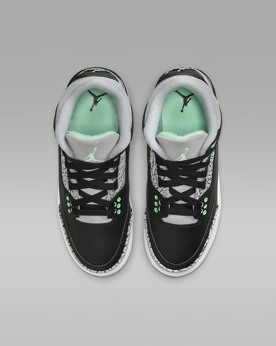 Air Jordan 3 Retro Green Glow Big Kids Shoes. Nike